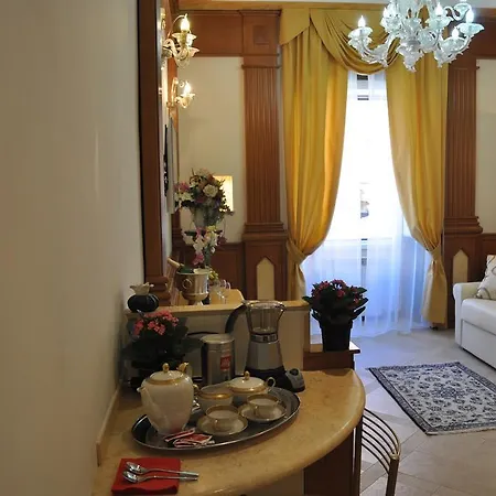 Imperial Crown Rome