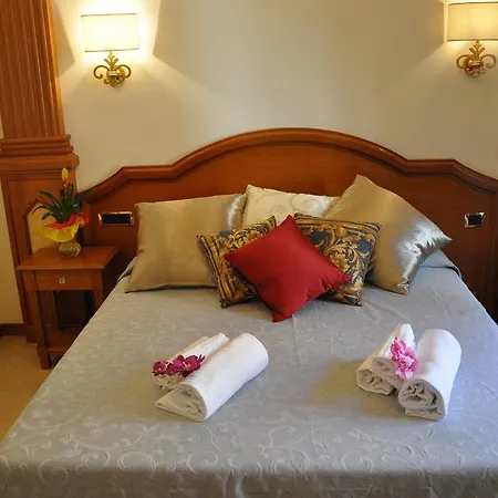 Imperial Crown Apartmán Řím